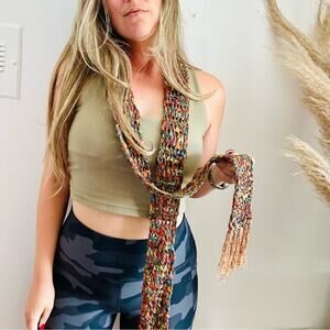 VINTAGE Gold Blue Tassel Texture Knit Yarn Multi Red Strand Scarf Cloth Bib Wrap